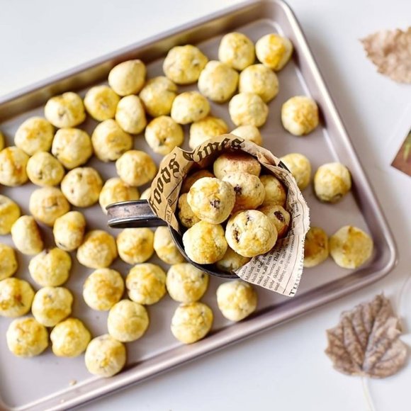 CHEFMADE 17-Inch Baking Sheet Pan, Non-Stick Carbon Steel Rimmed Cookie Sheet - Picture 4 of 4